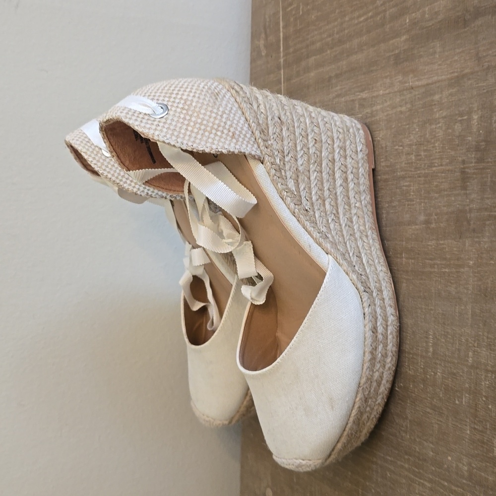 Canvas Espadrille Platform Wedge - Picture 2 of 5